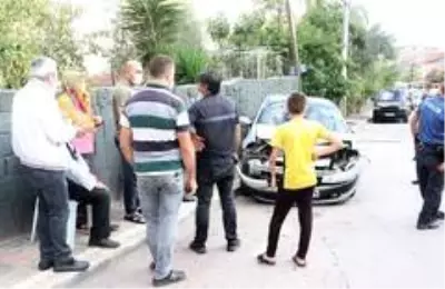 Seyir halindeyken kalp krizi geçiren sürücü, 3 araca çarpıp hayatını kaybetti Seyir halindeyken kalp krizi geçiren sürücü, 3 araca çarpıp hayatını kaybetti