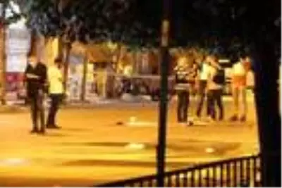 Diyarbakır'da 3 farklı noktada 'bomba' alarmı polisi harekete geçirdi Diyarbakır'da 3 farklı noktada 'bomba' alarmı polisi harekete geçirdi