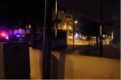Diyarbakır'da 3 farklı noktada 'bomba' alarmı polisi harekete geçirdi Diyarbakır'da 3 farklı noktada 'bomba' alarmı polisi harekete geçirdi