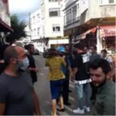 Dizideki kaçırılma sahnesini gerçek sanan yaşlı adam, oyuncuyu kurtarmaya çalıştı Dizideki kaçırılma sahnesini gerçek sanan yaşlı adam, oyuncuyu kurtarmaya çalıştı
