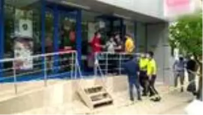 Son dakika haberi | Hakkında uzaklaştırma kararı aldıran market çalışanı kadını iş yerinde öldüren zanlı intihara... Son dakika haberi | Hakkında uzaklaştırma kararı aldıran market çalışanı kadını iş yerinde öldüren zanlı intihara...