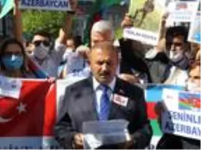 Kadıköy'den Azerbaycan'a destek eylemi Kadıköy'den Azerbaycan'a destek eylemi