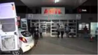Son dakika haberleri: Kıraathane sahipleri izinli polis memurunu bıçakladı Son dakika haberleri: Kıraathane sahipleri izinli polis memurunu bıçakladı