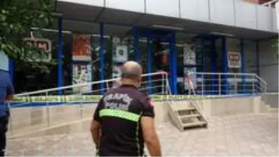 Markette dehşet! Saplantılı aşık kasiyer kadını öldürdü Markette dehşet! Saplantılı aşık kasiyer kadını öldürdü