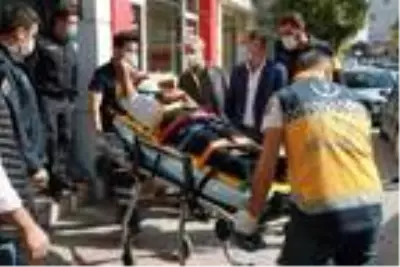 Mobilya mağazasında asansör boşluğundan düşen İranlı müşteri ağır yaralandı Mobilya mağazasında asansör boşluğundan düşen İranlı müşteri ağır yaralandı