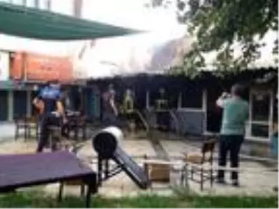 Salihli'de iş yerinde yangın paniği Salihli'de iş yerinde yangın paniği