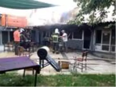 Salihli'de iş yerinde yangın paniği Salihli'de iş yerinde yangın paniği
