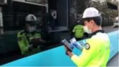 Karantinada olması gerekirken otobüs kullanan şoför yakalandı Karantinada olması gerekirken otobüs kullanan şoför yakalandı