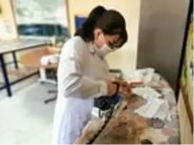 Tunceli'de usta öğreticiler, öğrenciler için 30 bin maske üretti Tunceli'de usta öğreticiler, öğrenciler için 30 bin maske üretti