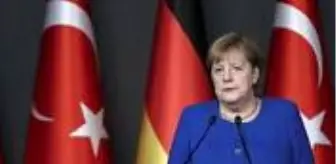 Ursula Von Der Leyen: AB'nin yaptırım tehditlerine rağmen Merkel'den ılımlı Türkiye mesajı Ursula Von Der Leyen: AB'nin yaptırım tehditlerine rağmen Merkel'den ılımlı Türkiye mesajı