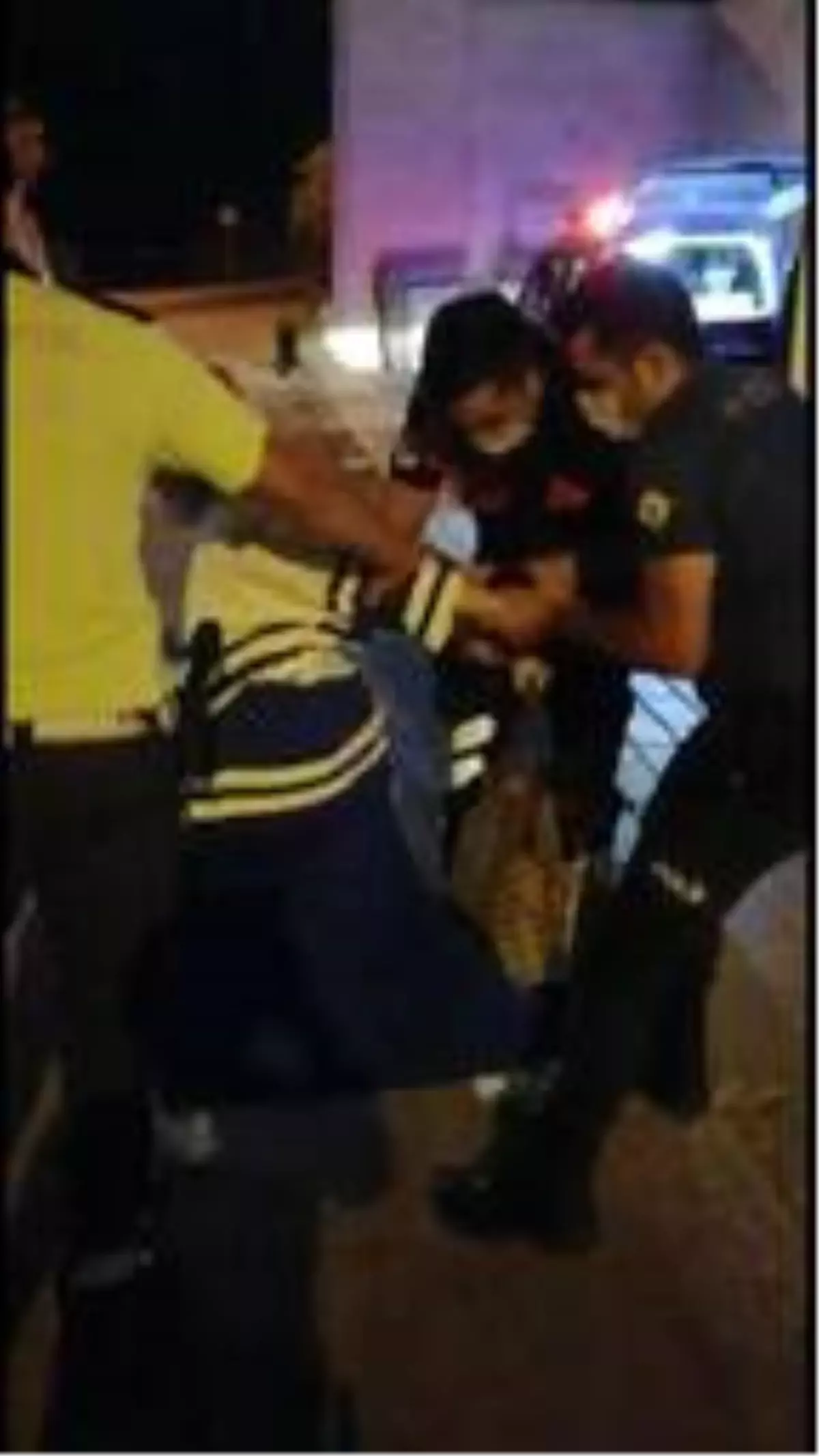 Son dakika haberi... Alkollü olduğu ileri sürülen kadın avukat kaza yaptı, polislere zor anlar yaşattı