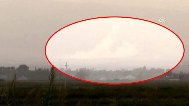 Azerbaycan'ın taarruzu sonrası Ermenistan ordusunun konuşlandığı bölgelerden dumanlar yükseliyor