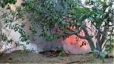 Son dakika haber... Bursa'da lastik deposunda çıkan yangın, söndürüldü Son dakika haber... Bursa'da lastik deposunda çıkan yangın, söndürüldü
