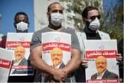 Cemal Kaşıkçı Suudi Arabistan İstanbul Başkonsolosluğu önünde anıldı Cemal Kaşıkçı Suudi Arabistan İstanbul Başkonsolosluğu önünde anıldı