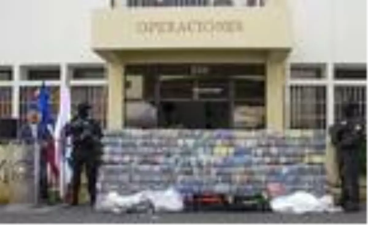 Dominik Cumhuriyeti'nde 32 milyon dolarlık uyuşturucu ele geçirildi