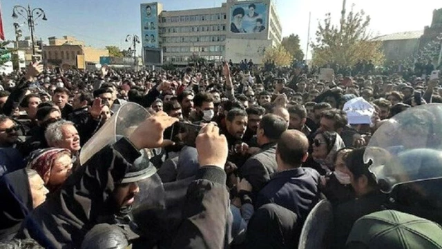 Ermenistan'a yapılan yardımlar İran'daki 25 milyon Türk'ü ayaklandırdı