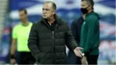 Fatih Terim, yönetime verdi veriştirdi: Bunu söylediğimde bazıları alınıyor Fatih Terim, yönetime verdi veriştirdi: Bunu söylediğimde bazıları alınıyor