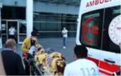 Kız kaçırma nedeniyle çıkan kavgada 3 kişi bıçaklanarak yaralandı