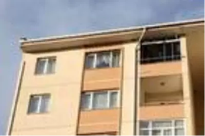 Korona bulaşmasından korktuğu için tedavi olmayı reddeden yaşlı adam, evinde ölü bulundu