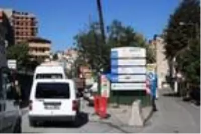 Şişli'deki metro şantiyesinde iş makinesinin altında kalan işçi öldü