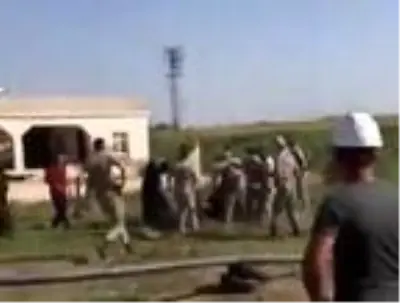 Son dakika: Şanlıurfa'da kaçak elektrik arbedesi: 1 asker yaralı Son dakika: Şanlıurfa'da kaçak elektrik arbedesi: 1 asker yaralı