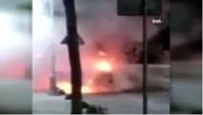 Bayrampaşa'da seyir halindeki kamyonet alev aldı Bayrampaşa'da seyir halindeki kamyonet alev aldı