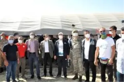 Çatışmalarla anılan Namaz Dağı'nda yamaç paraşütü Türkiye finali keyfi Çatışmalarla anılan Namaz Dağı'nda yamaç paraşütü Türkiye finali keyfi