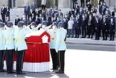 Eski Bakan Zeki Ergezen için TBMM'de Devlet Töreni düzenlendi