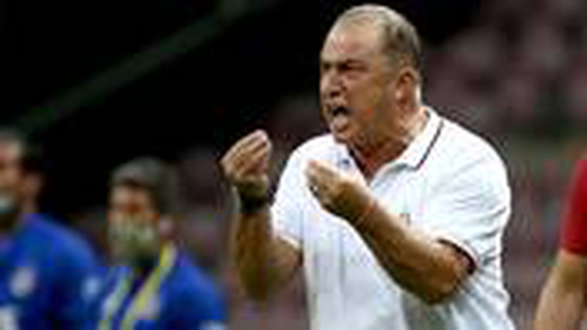 Fatih Terim, Feghouli, Babel ve Falcao'yu kulübeye çekiyor