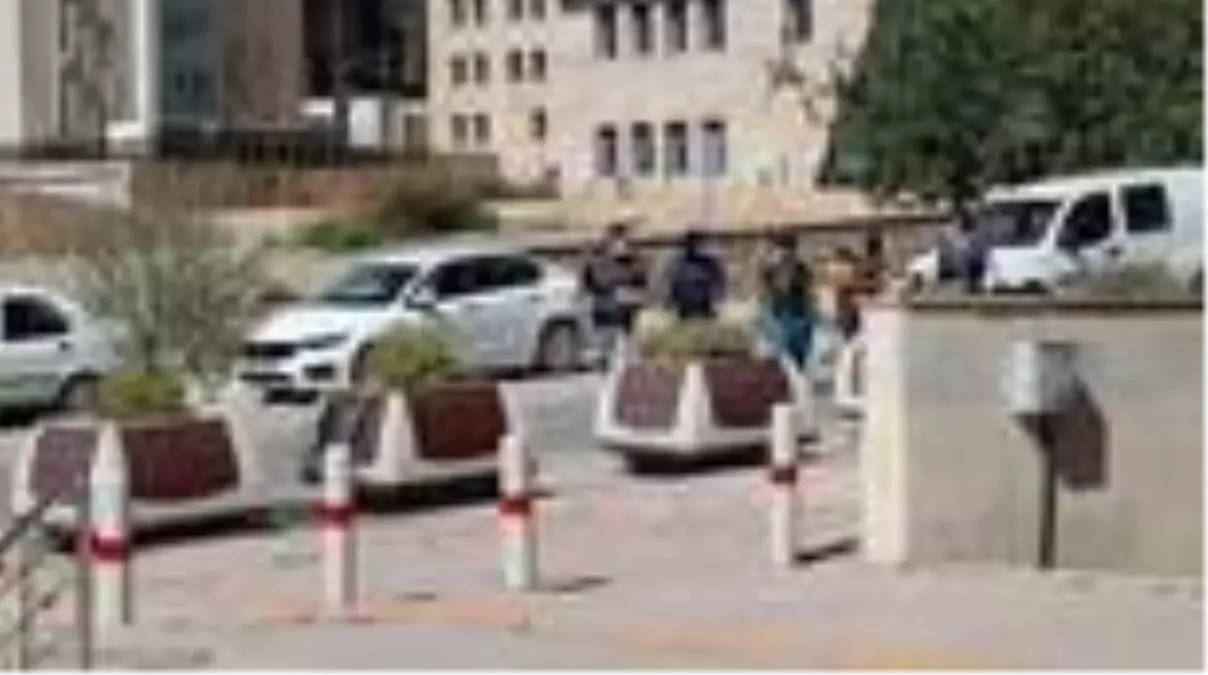 İkametten hırsızlık iddiası: 2 gözaltı