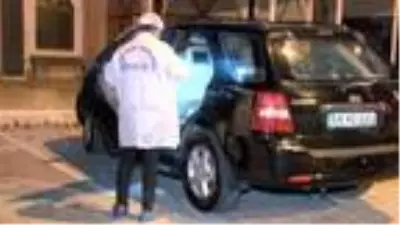KARTAL'DA BİR KİŞİ YOL KENARINA PARK EDİLMİŞ OTOMOBİLİN İÇİNDE ÖLÜ BULUNDU KARTAL'DA BİR KİŞİ YOL KENARINA PARK EDİLMİŞ OTOMOBİLİN İÇİNDE ÖLÜ BULUNDU