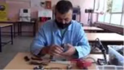 Manisalı öğretmenlerden ısıya duyarlı pandemi tüneli Manisalı öğretmenlerden ısıya duyarlı pandemi tüneli