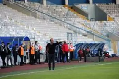 Süper Lig: BB Erzurumspor: 0 Çaykur Rizespor: 0 (İlk yarı) Süper Lig: BB Erzurumspor: 0 Çaykur Rizespor: 0 (İlk yarı)