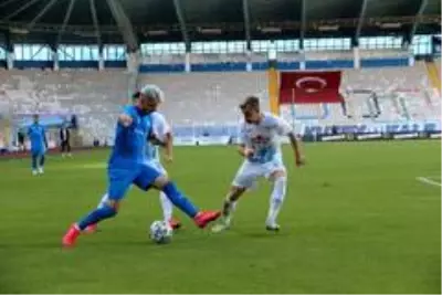 Süper Lig: BB Erzurumspor: 0 Çaykur Rizespor: 0 (İlk yarı) Süper Lig: BB Erzurumspor: 0 Çaykur Rizespor: 0 (İlk yarı)
