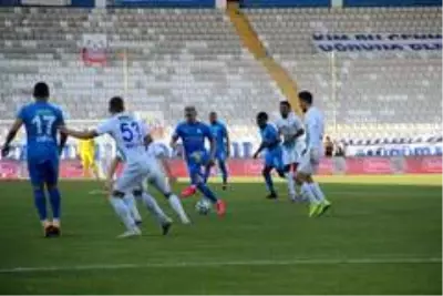 Süper Lig: BB Erzurumspor: 0 Çaykur Rizespor: 0 (İlk yarı) Süper Lig: BB Erzurumspor: 0 Çaykur Rizespor: 0 (İlk yarı)