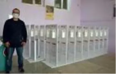 Manisalı öğretmenlerden ısıya duyarlı pandemi tüneli Manisalı öğretmenlerden ısıya duyarlı pandemi tüneli