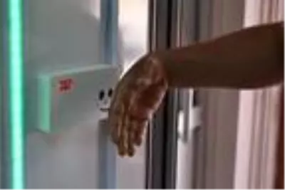 Manisalı öğretmenlerden ısıya duyarlı pandemi tüneli Manisalı öğretmenlerden ısıya duyarlı pandemi tüneli