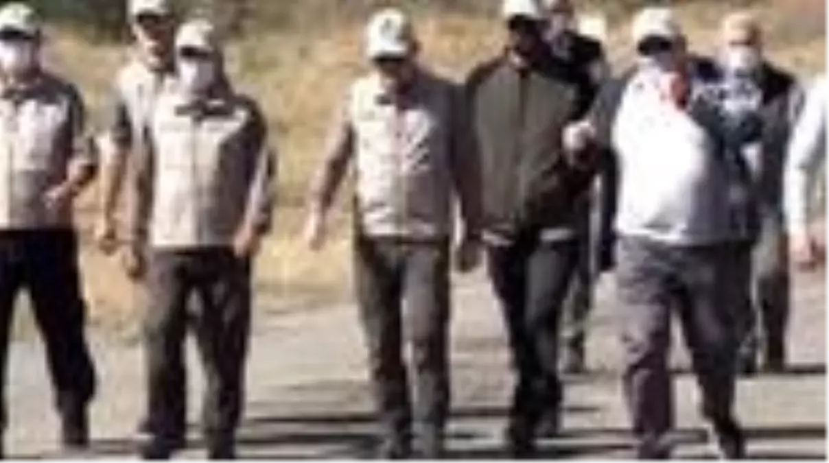 Son dakika haber | Bakan Pakdemirli Hayvanları Koruma Günü'nde yaban hayvanlarını doğa ile buluşturdu