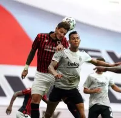 Beşiktaş Gençlerbirliği'ne 1-0 yenildi