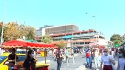 Beşiktaş Meydanı'nda drone destekli korona virüs denetimi Beşiktaş Meydanı'nda drone destekli korona virüs denetimi
