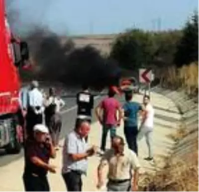 Hareket halindeki otomobil alev aldı: 2 yaralı