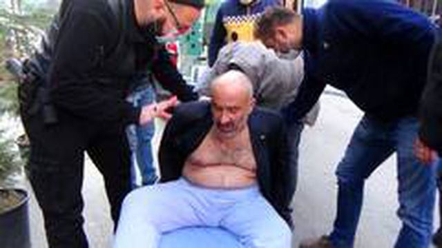 Hastanenin psikiyatri servisinden kaçan adam polise zor anlar yaşattı