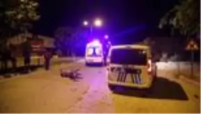İnşaat molozlarına çarpan motosiklet sürücüsü yaralandı İnşaat molozlarına çarpan motosiklet sürücüsü yaralandı