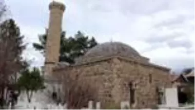 Leylekler göç edince restorasyon çalışmaları yeniden başladı Leylekler göç edince restorasyon çalışmaları yeniden başladı