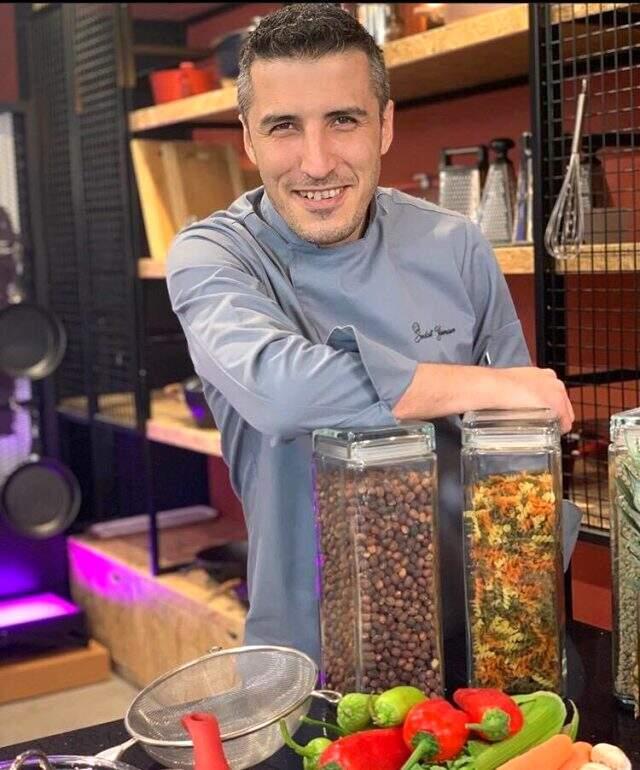 Pasta Şefi Sedat Yaman kimdir? Masterchef'te MasterClass şefi olarak gelen Sedat Yaman kaç yaşında? Pasta Şefi Sedat Yaman kimdir? Masterchef'te MasterClass şefi olarak gelen Sedat Yaman kaç yaşında?