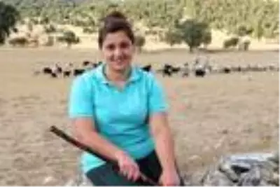 Şehir hayatını bıraktı, 'küçük dünyam' dediği köye yerleşti Şehir hayatını bıraktı, 'küçük dünyam' dediği köye yerleşti
