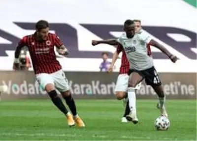 Beşiktaş Gençlerbirliği'ne 1-0 yenildi