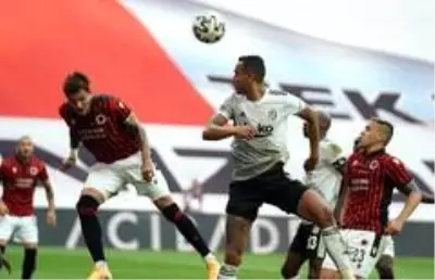 Beşiktaş Gençlerbirliği'ne 1-0 yenildi