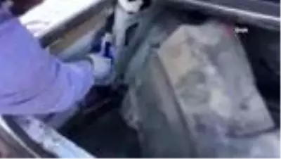 Yırtıcı kuş kaçakçıları suçüstü yakalandı Yırtıcı kuş kaçakçıları suçüstü yakalandı