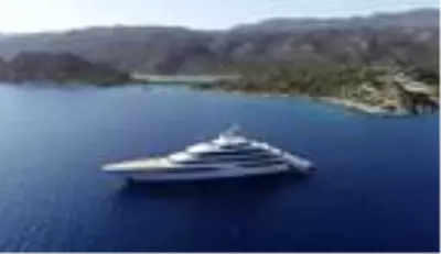 200 milyon dolarlık mega yat Antalya'ya demir attı